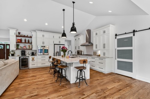 110 Westview Road, Prince George, BC - Indoor Photo Showing Kitchen With Upgraded Kitchen