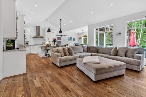 110 Westview Road, Prince George, BC - Indoor Photo Showing Living Room