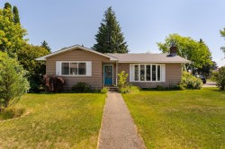 208 Riley Drive Prince George, BC V2M 3P1