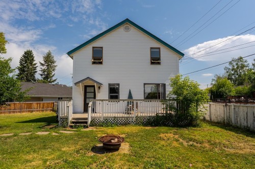 598 Watrous Street  Prince George, BC V2M 2B9