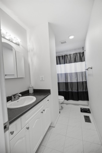 176 Thacker Crescent, Prince George, BC - Indoor Photo Showing Bathroom
