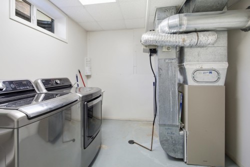 176 Thacker Crescent, Prince George, BC - Indoor Photo Showing Laundry Room