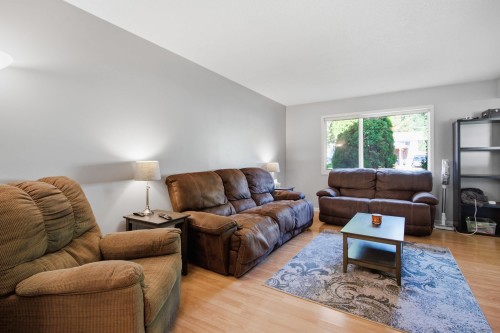 176 Thacker Crescent, Prince George, BC - Indoor Photo Showing Living Room