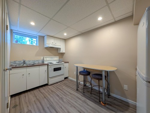 5663 Trent Drive, Prince George, BC - Indoor