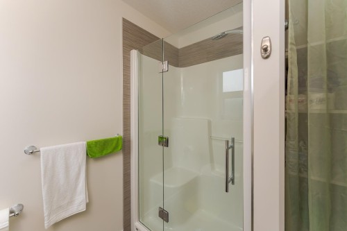 7639 Creekside Way, Prince George, BC - Indoor Photo Showing Bathroom