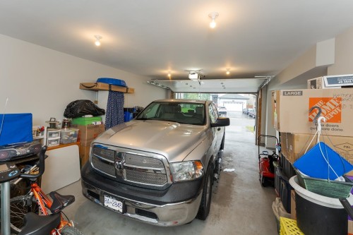 7639 Creekside Way, Prince George, BC - Indoor Photo Showing Garage