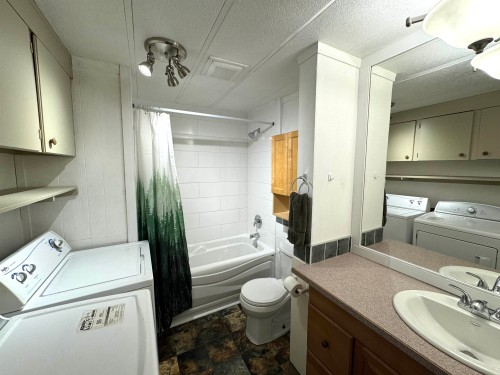 1155 4Th Avenue, Valemount, BC 