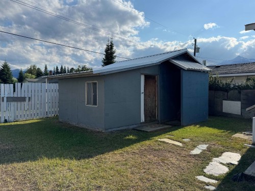 1155 4Th Avenue, Valemount, BC 