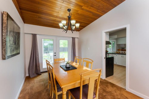 8195 Prince Edward Place, Prince George, BC - Indoor Photo Showing Dining Room