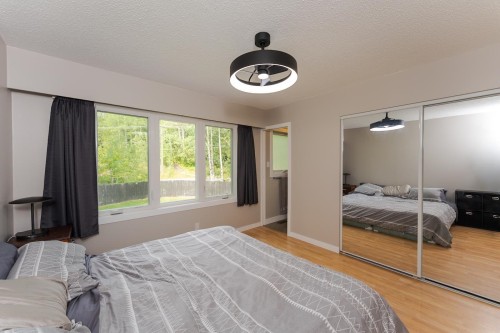 8195 Prince Edward Place, Prince George, BC - Indoor Photo Showing Bedroom