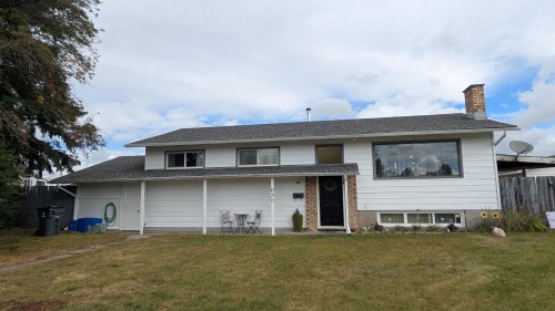 630 Vedder Crescent  Prince George, BC V2M 3S9