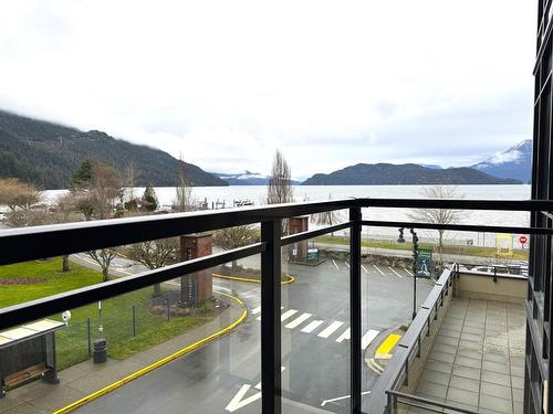 203 120 Esplanade Avenue, Harrison Hot Springs, BC 