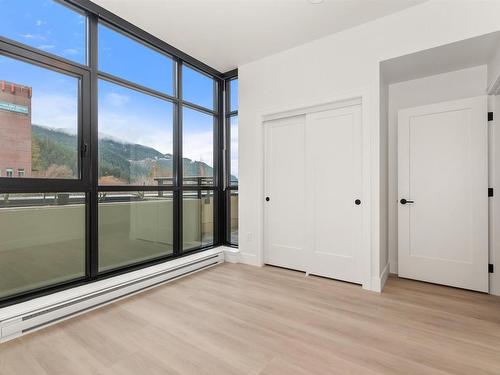 205 120 Esplanade Avenue, Harrison Hot Springs, BC 