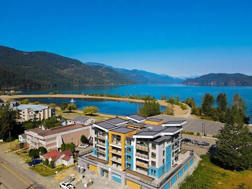 402 470 Esplanade Avenue, Harrison Hot Springs, BC 