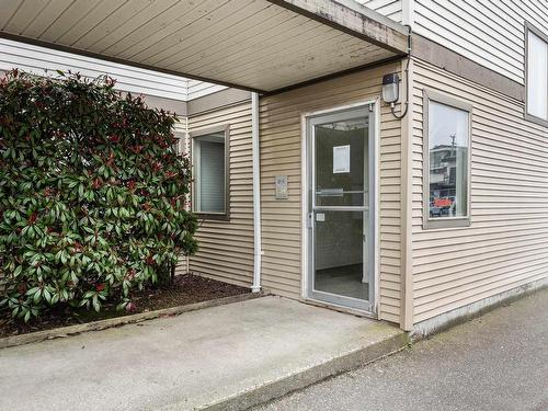 207 7435 Shaw Avenue, Chilliwack, BC 