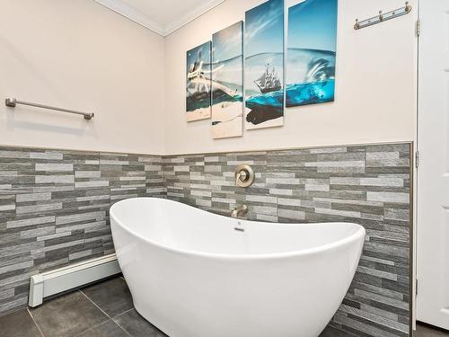 1842 Whitlam Lane, Lindell Beach, BC 