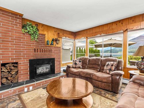 1842 Whitlam Lane, Lindell Beach, BC 