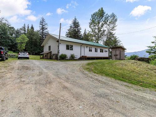 42700 Majuba Hill Road, Chilliwack, BC 