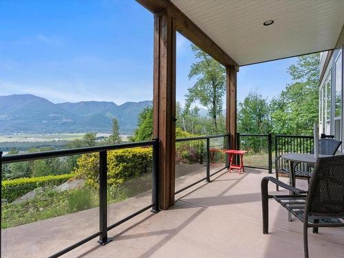 43251 Salmonberry Drive, Chilliwack, BC 