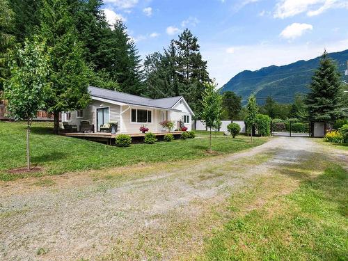 10159 Caryks Road, Rosedale, BC 