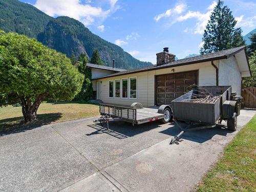 63712 Heather Avenue, Hope, BC 