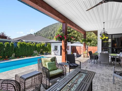 464 Alder Avenue, Harrison Hot Springs, BC 