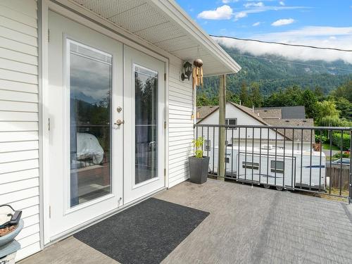 459 Alder Avenue, Harrison Hot Springs, BC 