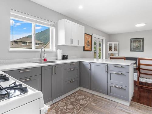 459 Alder Avenue, Harrison Hot Springs, BC 