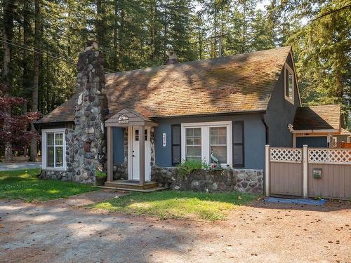 374 Cedar Street, Cultus Lake, BC 