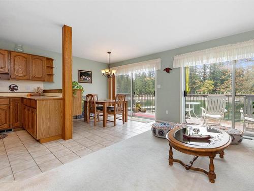 21 Lakeshore Drive, Cultus Lake, BC 