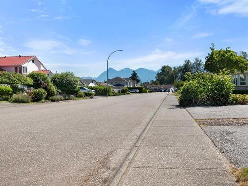 46035 Downes Avenue, Chilliwack, BC 