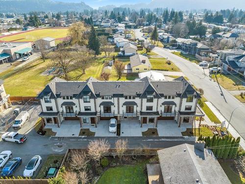 5 6590 Fern Street, Chilliwack, BC 