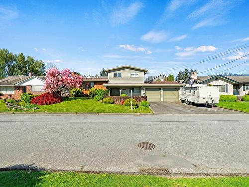 10025 Fairview Drive, Chilliwack, BC 