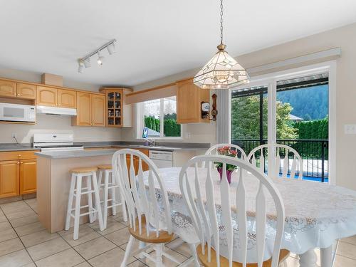 415 Juniper Place, Harrison Hot Springs, BC 