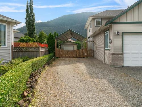 415 Juniper Place, Harrison Hot Springs, BC 