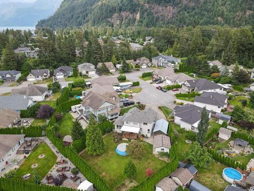 415 Juniper Place, Harrison Hot Springs, BC 