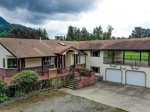 651 Maple Falls Road, Lindell Beach, BC 