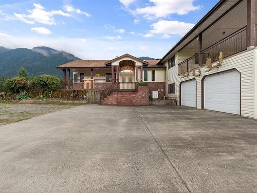 651 Maple Falls Road, Lindell Beach, BC 