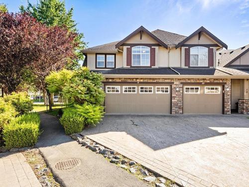 9 6577 Southdowne Place, Chilliwack, BC 