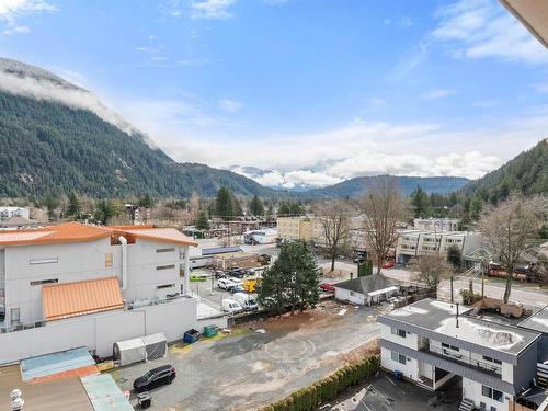 704 120 Esplanade Avenue, Harrison Hot Springs, BC 