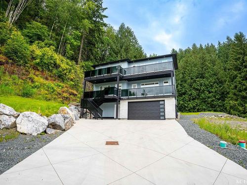 8596 Forest Gate Drive, Chilliwack, BC 