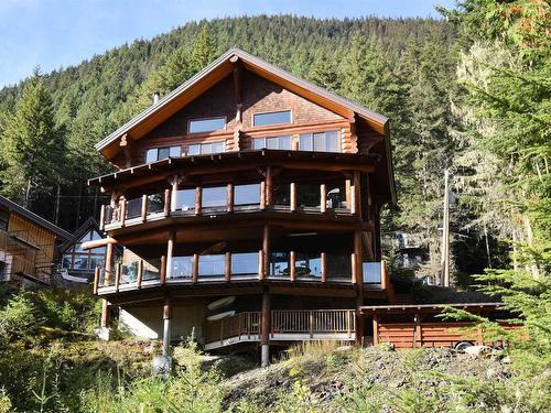 14710 Parkview Avenue, Sunshine Valley, BC 