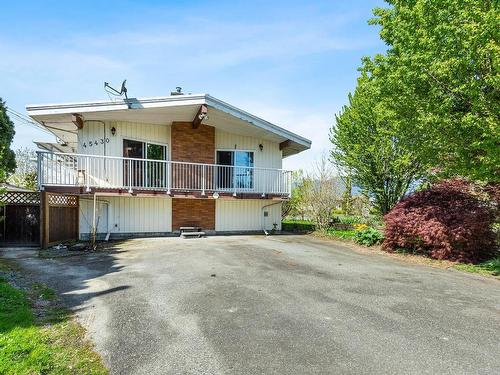 45430 Westview Avenue, Chilliwack, BC 