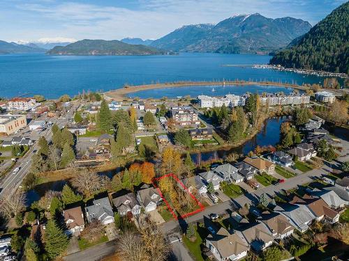 225 Miami River Drive, Harrison Hot Springs, BC 