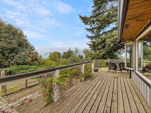 8379 Chelmsford Place, Chilliwack, BC 