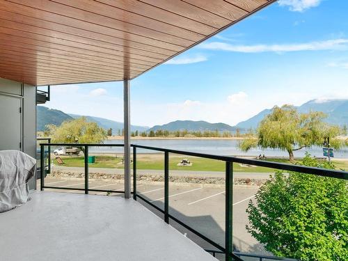 205 378 Esplanade Avenue, Harrison Hot Springs, BC 