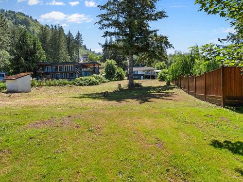 5825 Jinkerson Road, Chilliwack, BC 