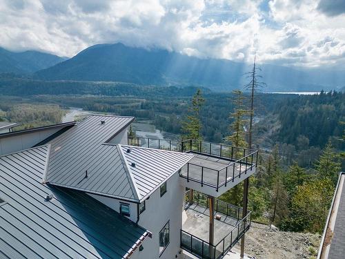 46092 Crestview Drive, Chilliwack, BC 