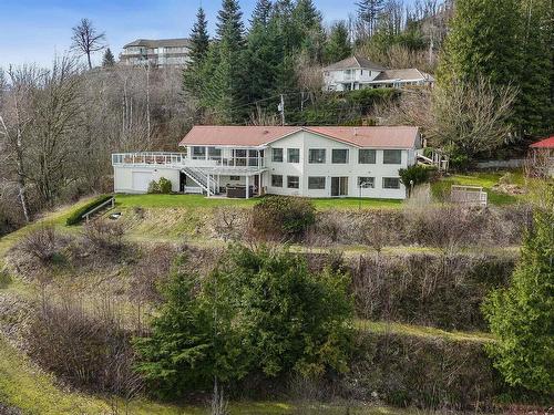 8519 Grand View Drive, Chilliwack, BC 