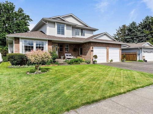 6915 Coach Lamp Drive, Chilliwack, BC 